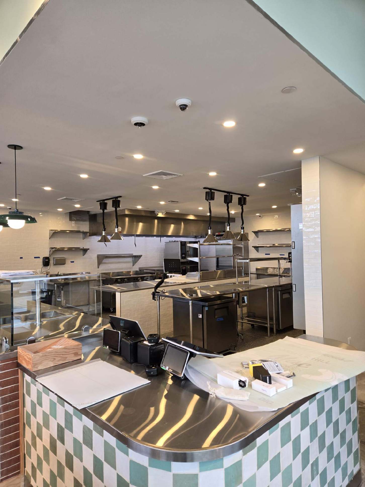 Paradise Construction commercial lighting project