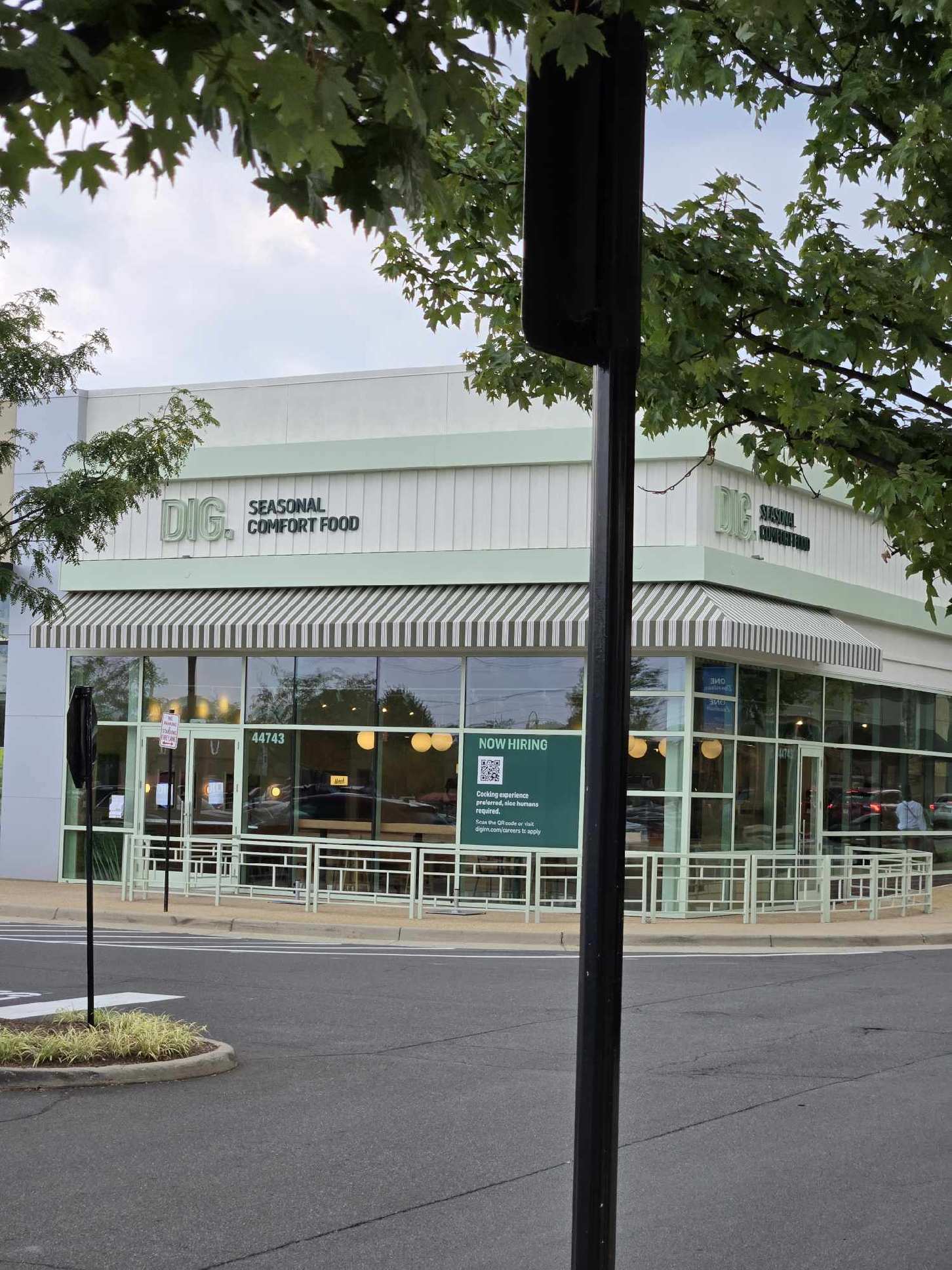 Restaurant storefront with complete electrical fitout